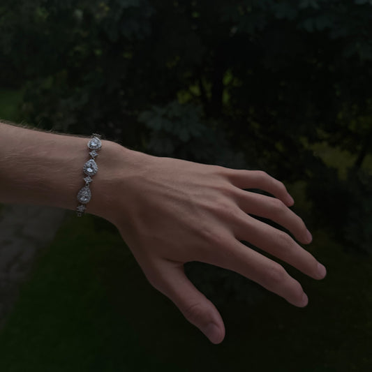 Teardrop Star Bracelet