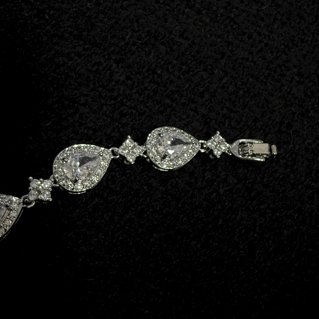 Teardrop Star Bracelet